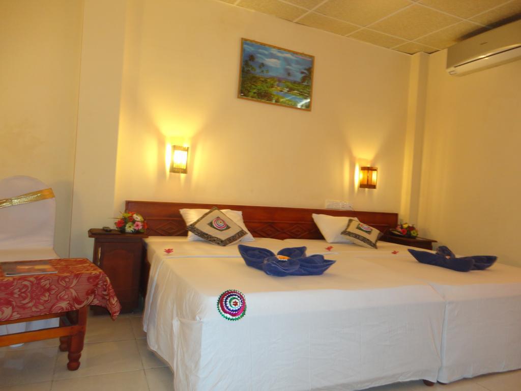 Brighten Hotel Kolombo Bagian luar foto