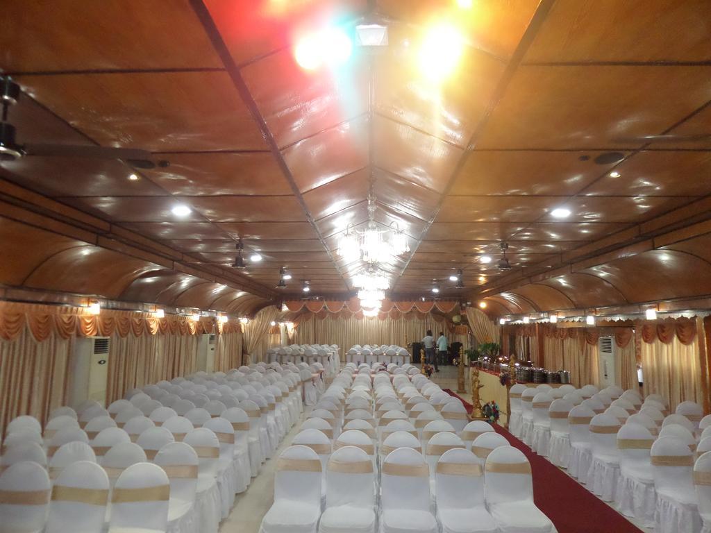 Brighten Hotel Kolombo Bagian luar foto