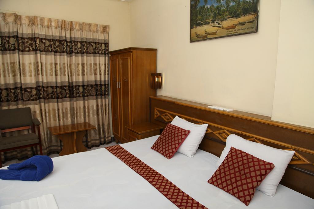 Brighten Hotel Kolombo Bagian luar foto