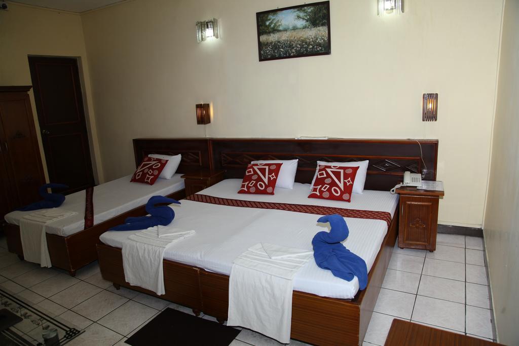 Brighten Hotel Kolombo Bagian luar foto
