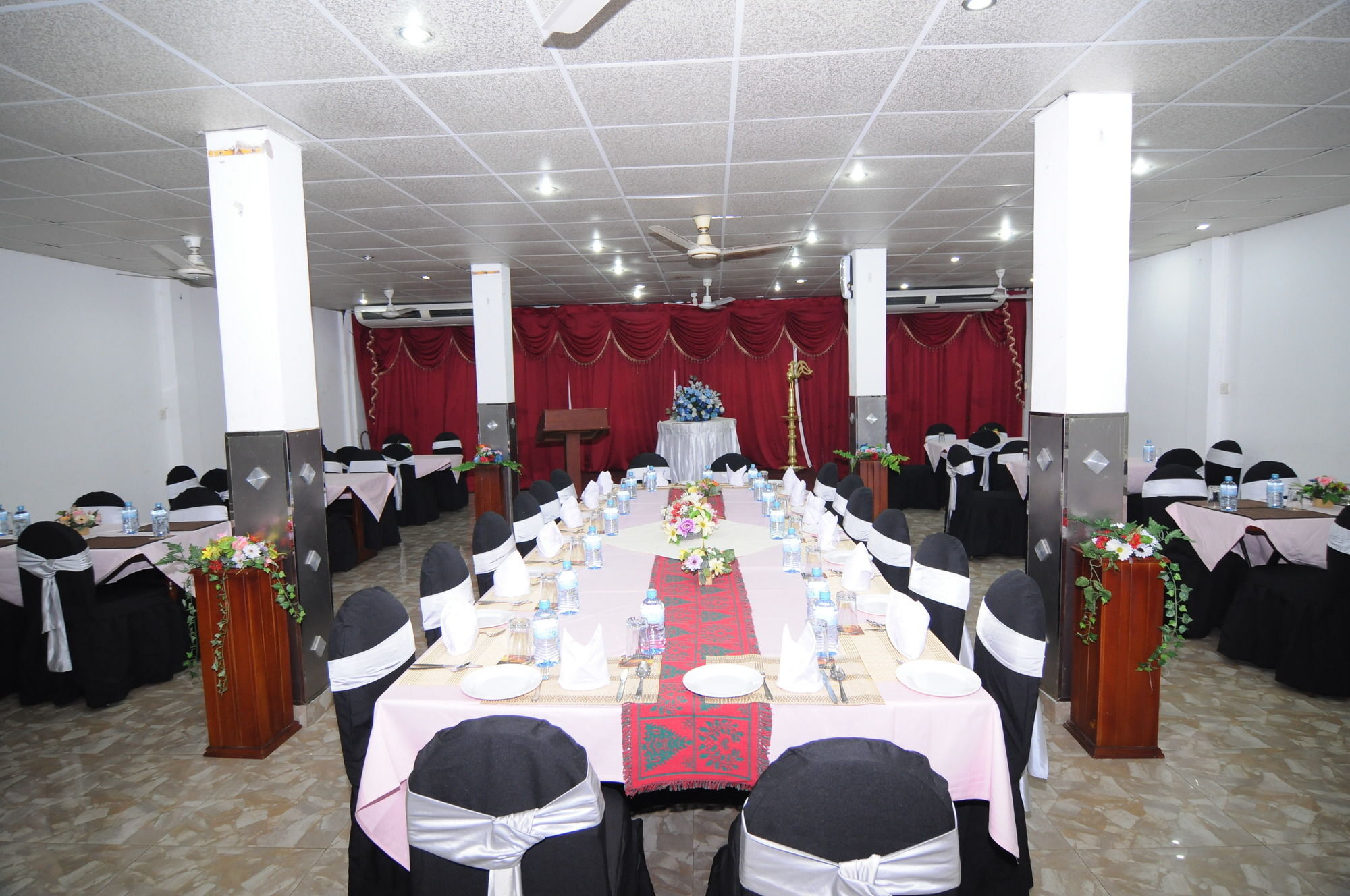 Brighten Hotel Kolombo Bagian luar foto